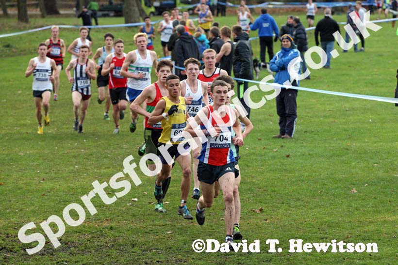 Eventual winner Jonathan Davies leads the junior mens Liverpool Cross Challenge. David T. Hewitson/Sports for All Pics